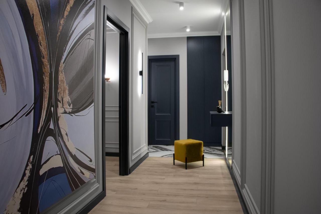 Royal 2 Apartments On Shevchenka 38 Str 리비프 외부 사진