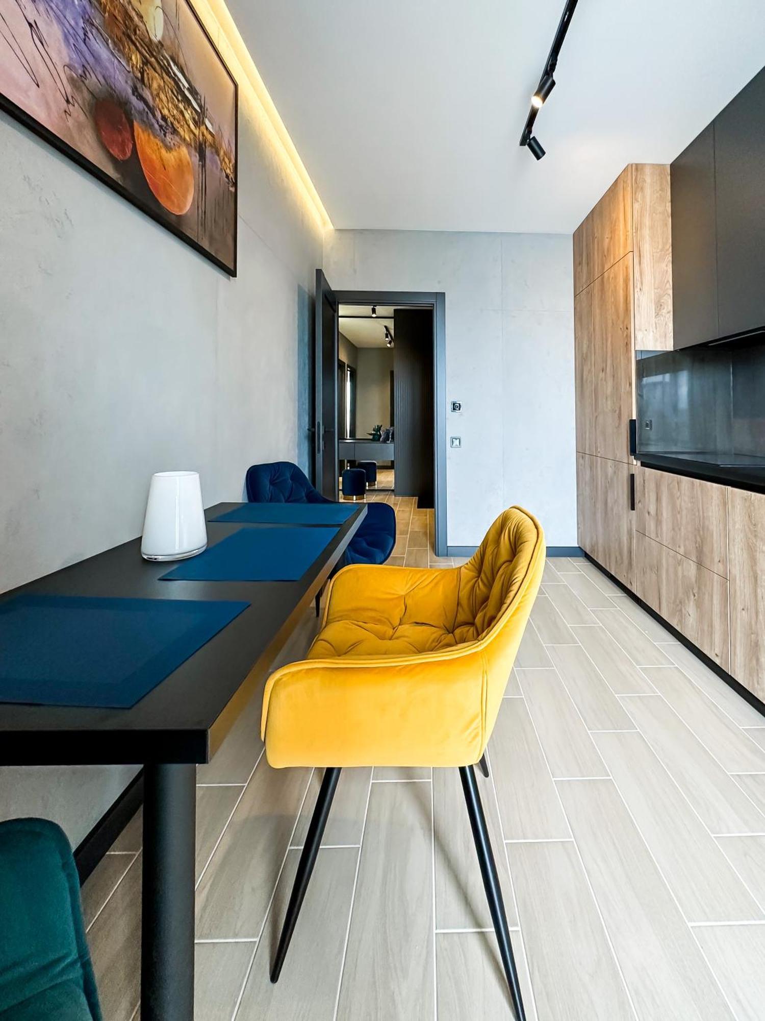Royal 2 Apartments On Shevchenka 38 Str 리비프 외부 사진